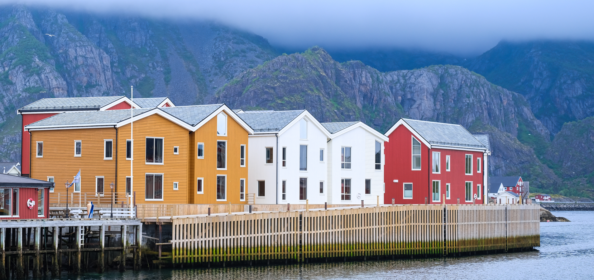 Henningsvaer houses